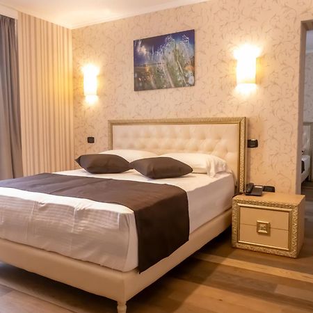 Amh Hotel Durrës 외부 사진