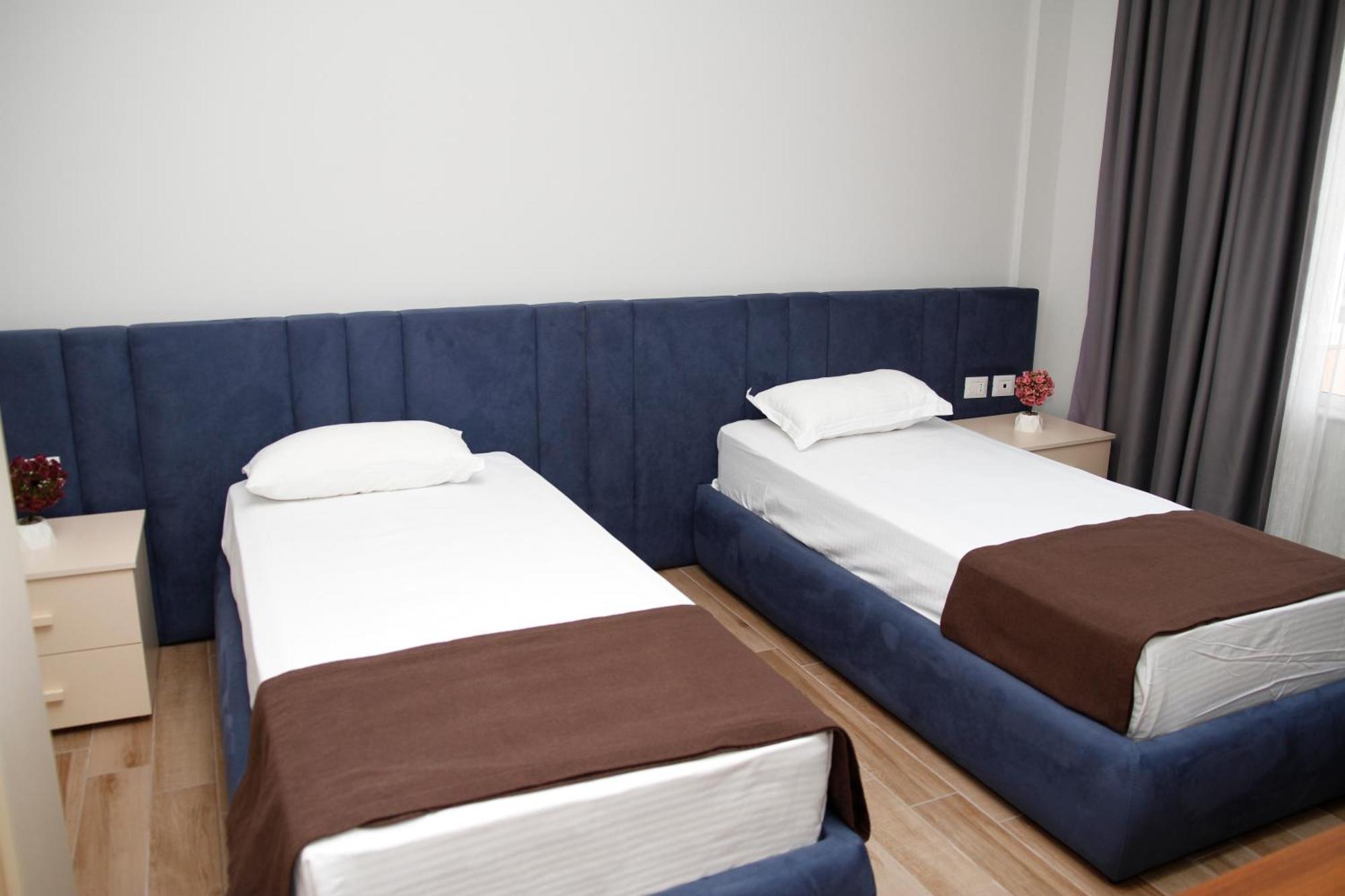 Amh Hotel Durrës 외부 사진