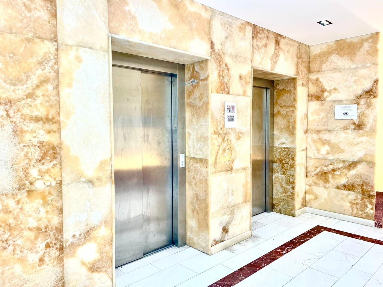 Amh Hotel Durrës 외부 사진